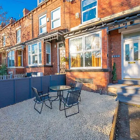 *rc12s* For Your Relaxed & Cosy + Free Parking + Free Fast Wifi * * Leeds (West Yorkshire)