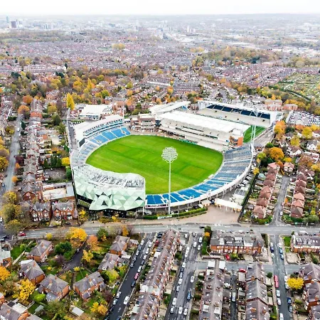 *rc12s* For Your Relaxed & Cosy + Free Parking + Free Fast Wifi * Leeds (West Yorkshire)