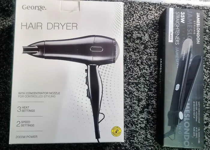 בית אירוח *rc12s* For Your Relaxed & Cosy + Free Parking + Free Fast Wifi * לידס