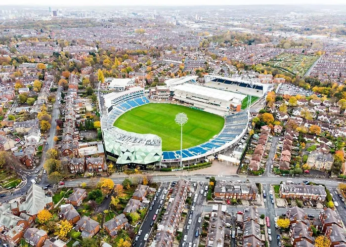 *rc12s* For Your Relaxed & Cosy + Free Parking + Free Fast Wifi * לידס