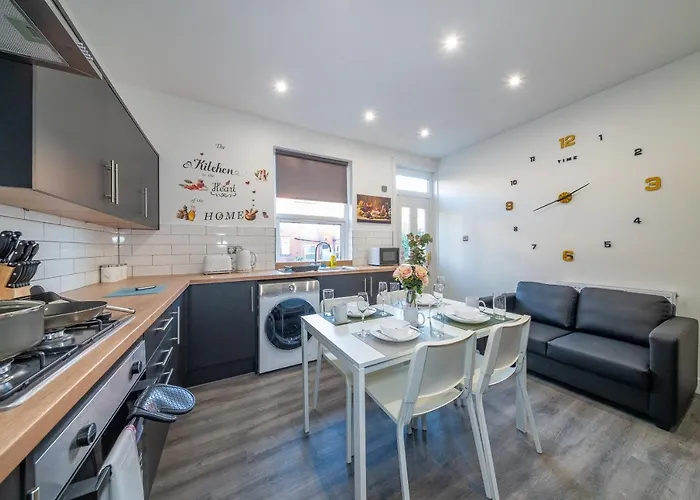 *rc12s* For Your Relaxed & Cosy + Free Parking + Free Fast Wifi * *